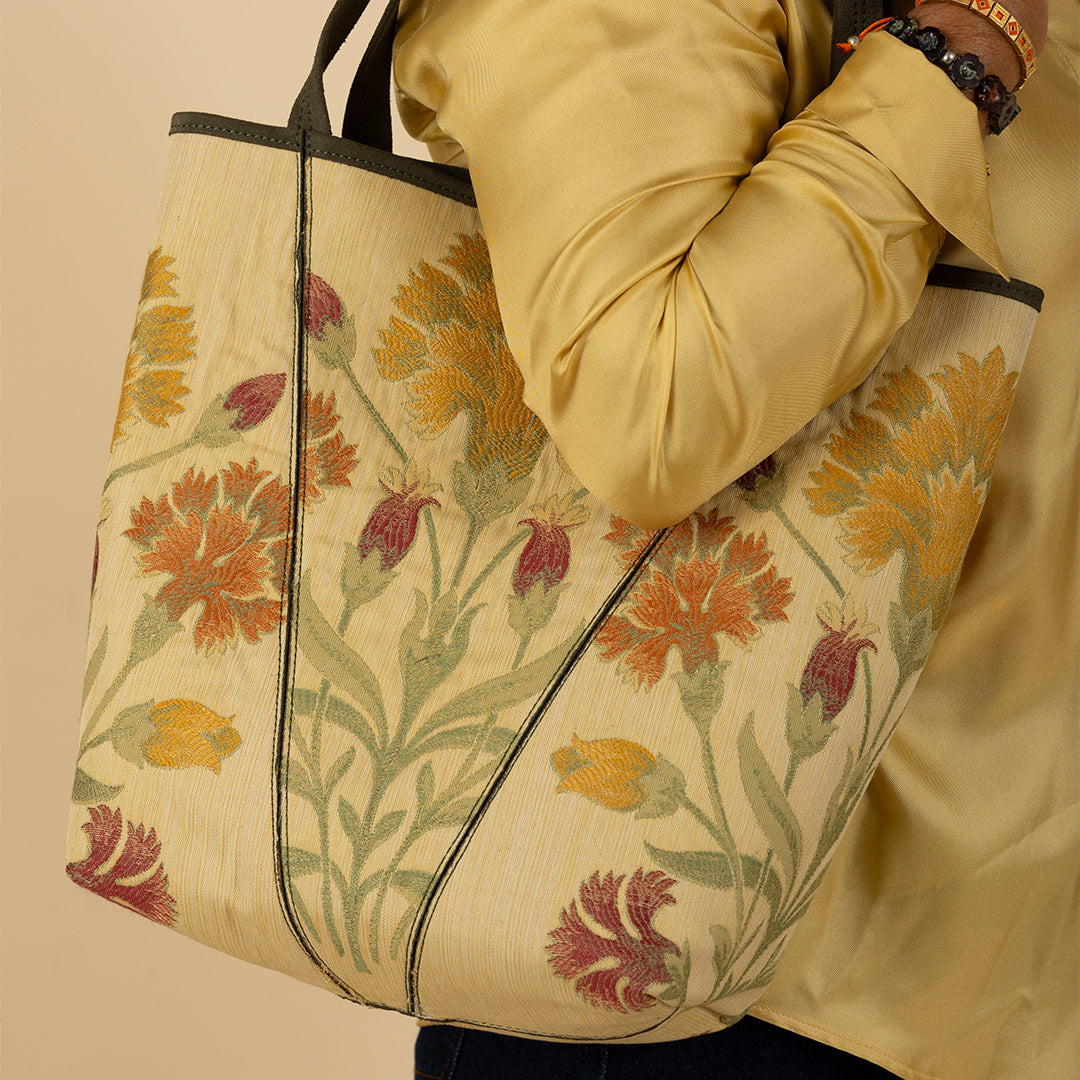 Ottoman Carnations Tote